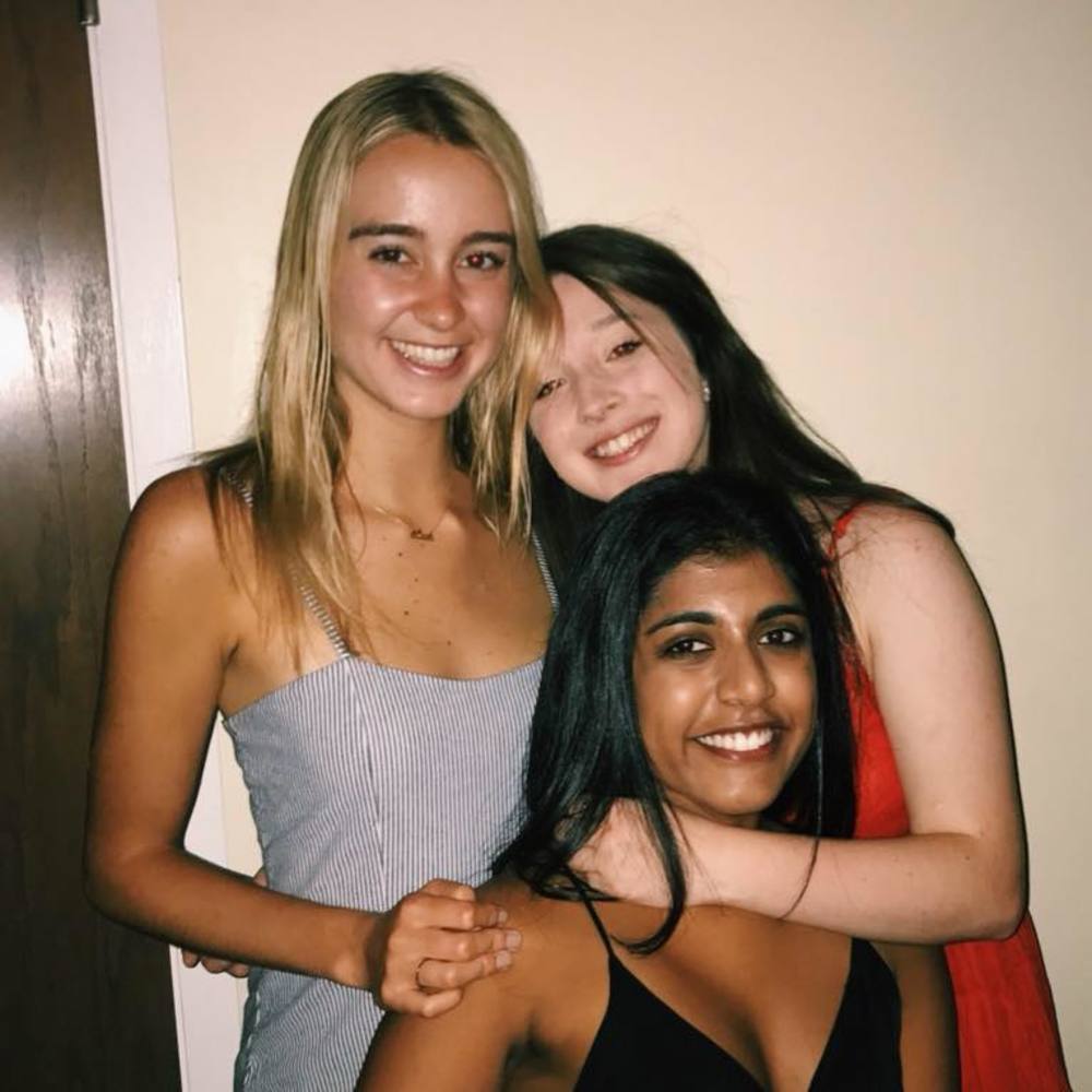 Meet your Posher, Maya